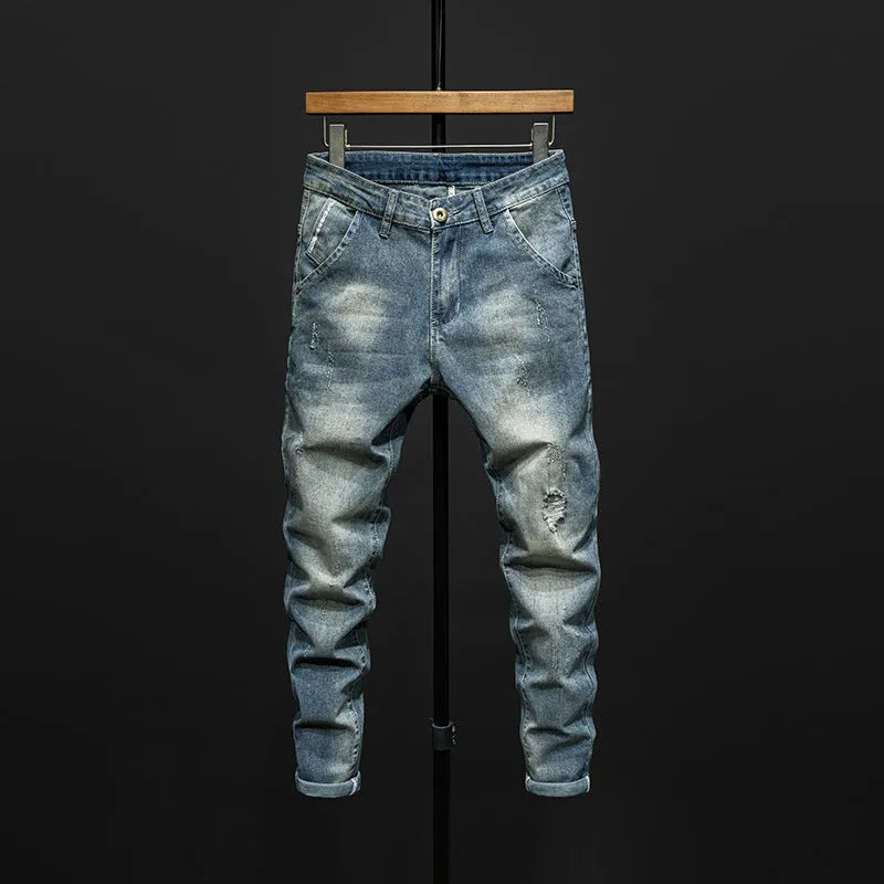 Men's slim-fit skinny jeans in dark blue denim with micro-elastic fabric