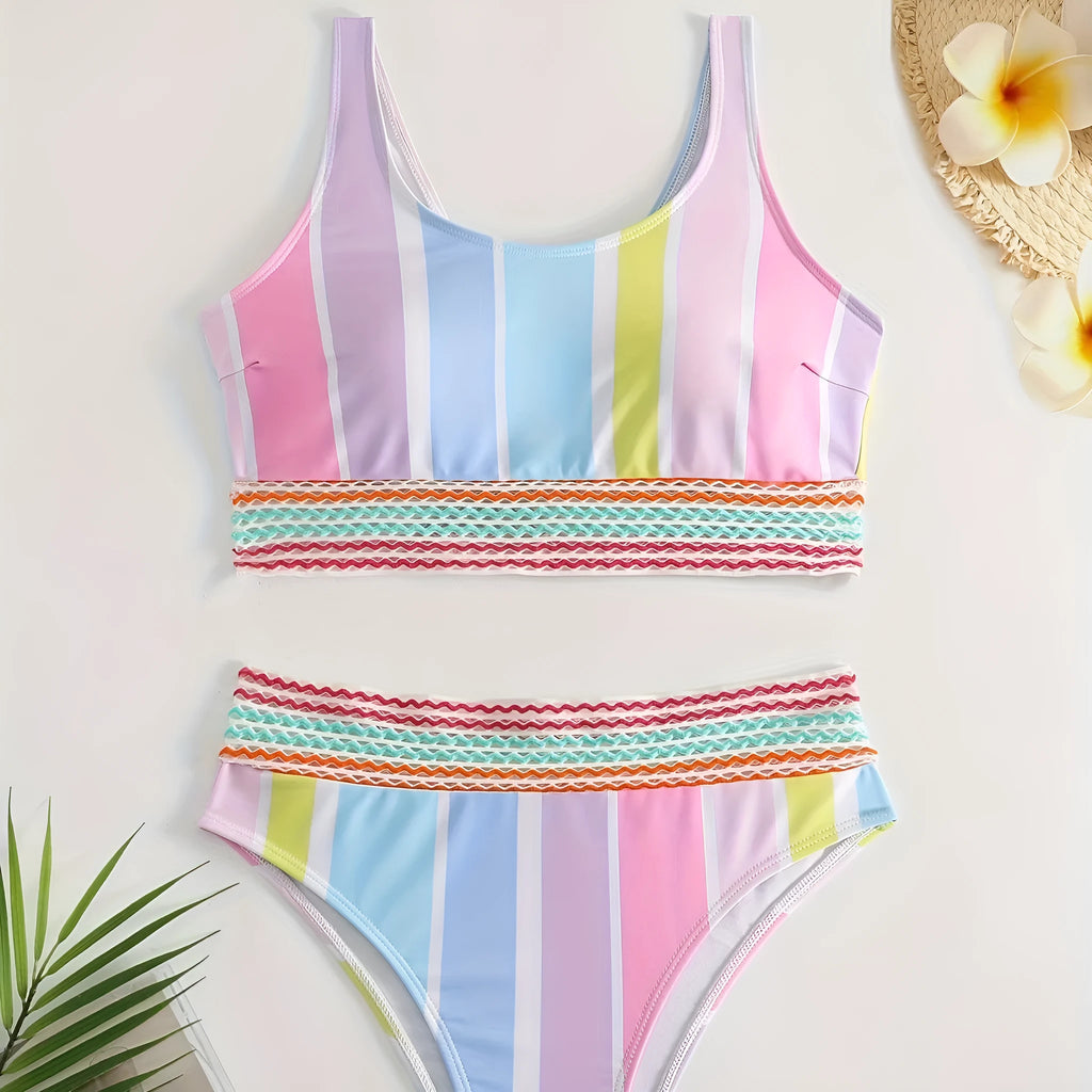Striped women's bikini set with brief cut for swimming and water sports