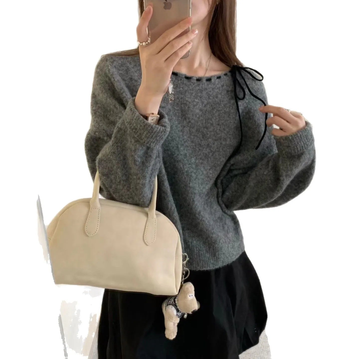 Women's loose-fitting knitwear pullover jumper in black or grey