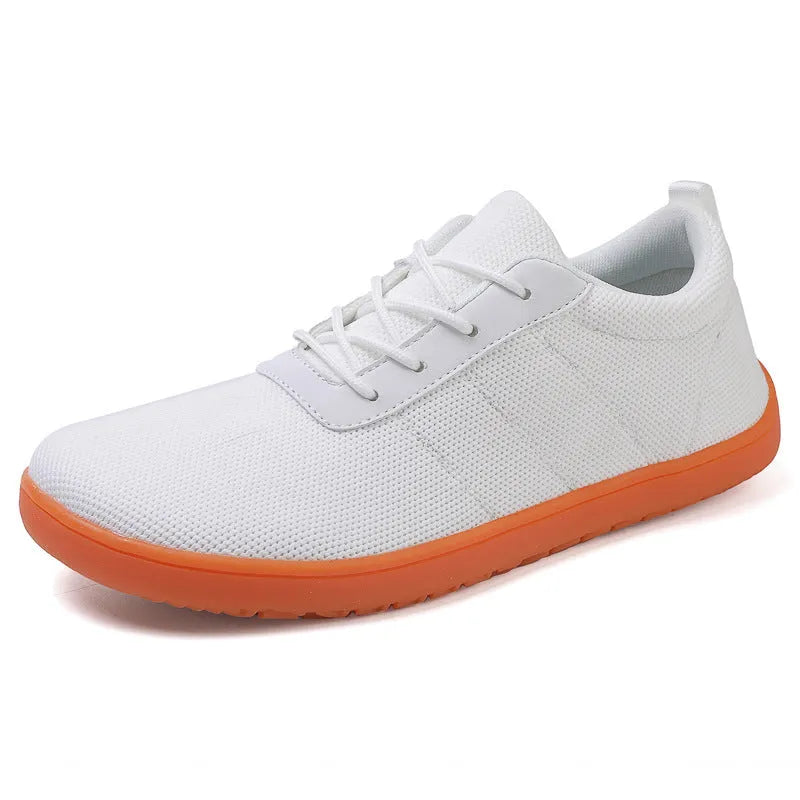 Men's low-top lace-up walking shoes in black with Flyknit upper and round toe on a rubber sole.