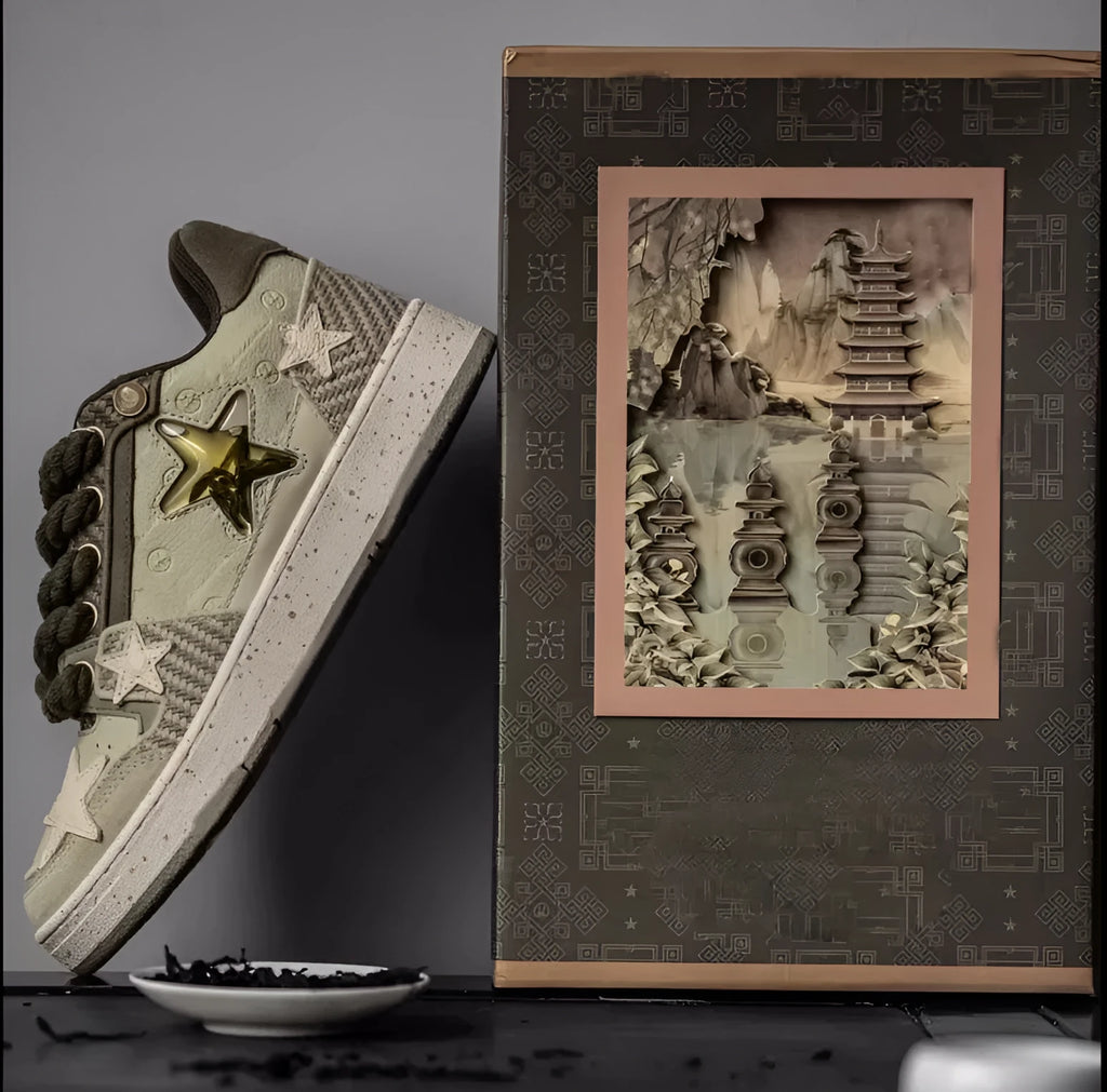 Green low-top casual trainers with star pattern stitching and lace-up closure