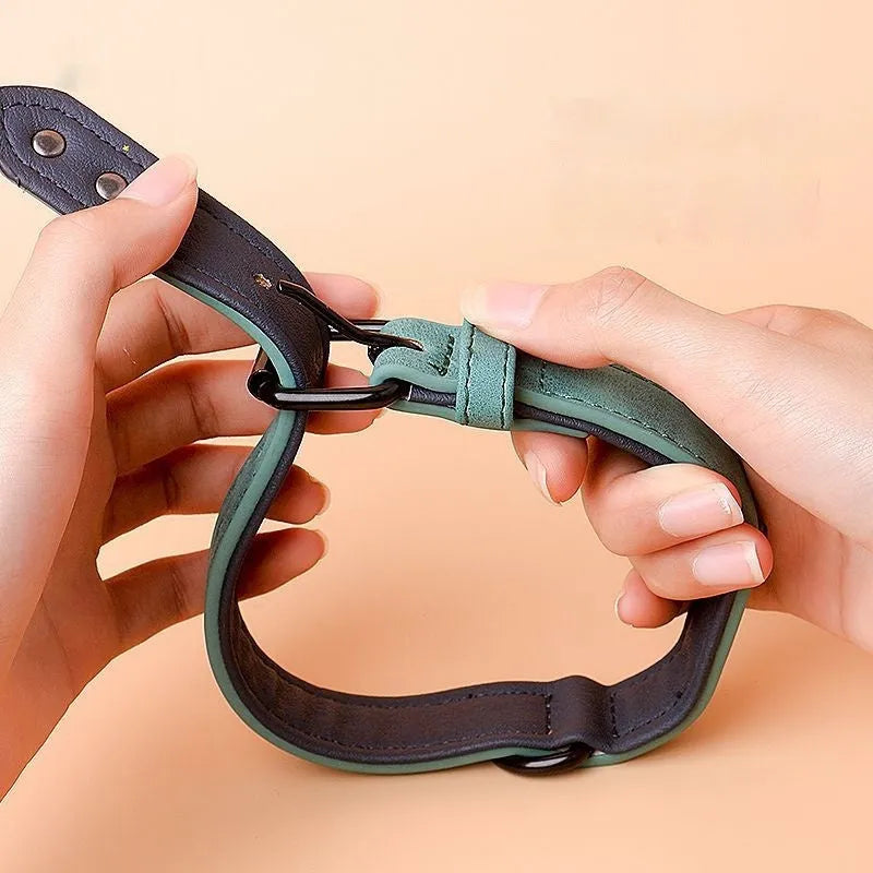 Adjustable dog collar showing purple colour, with PU front and microfiber back, demonstrating the double-layer thickened construction.