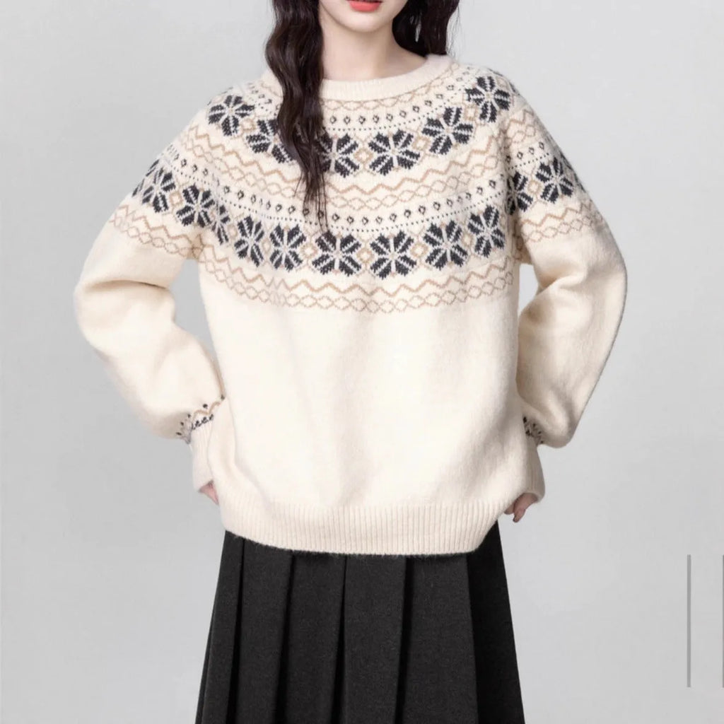 Women's vintage Fair Isle geometric pattern sweater in milk white with crew neck and long sleeves
