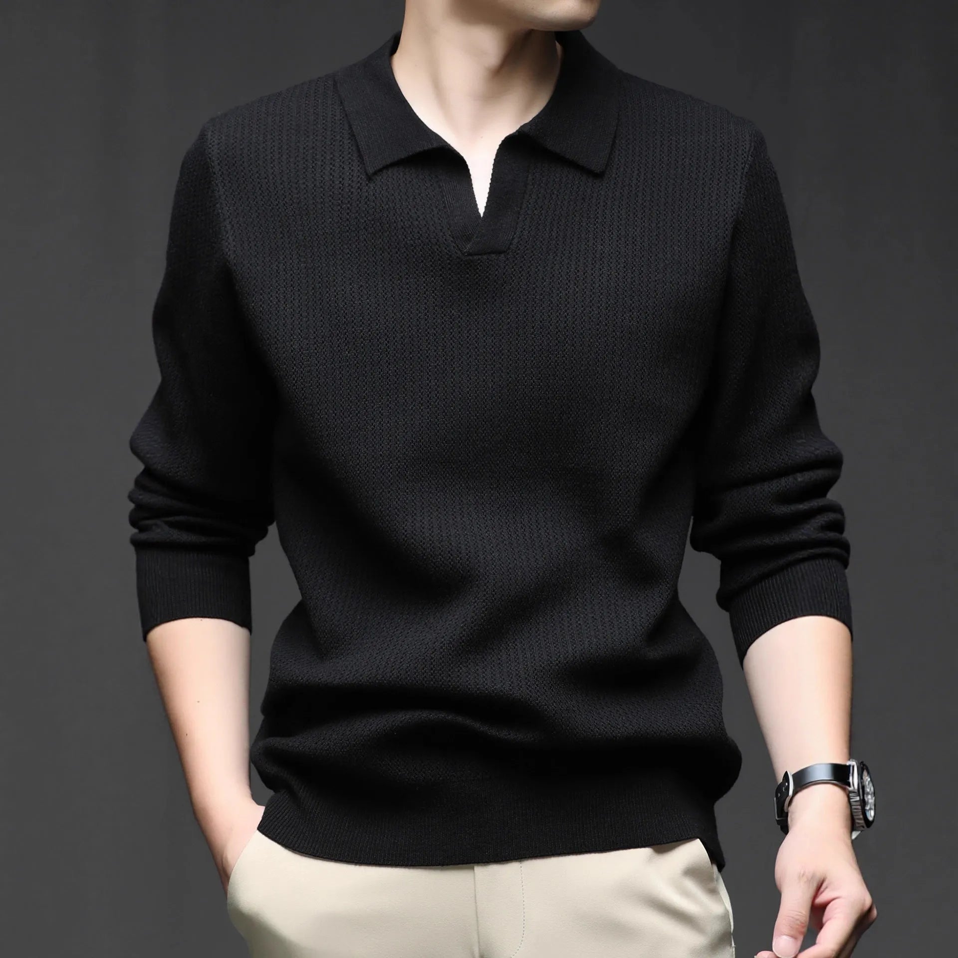 Men's loose fit pullover sweater in green colour, casual design with long sleeves