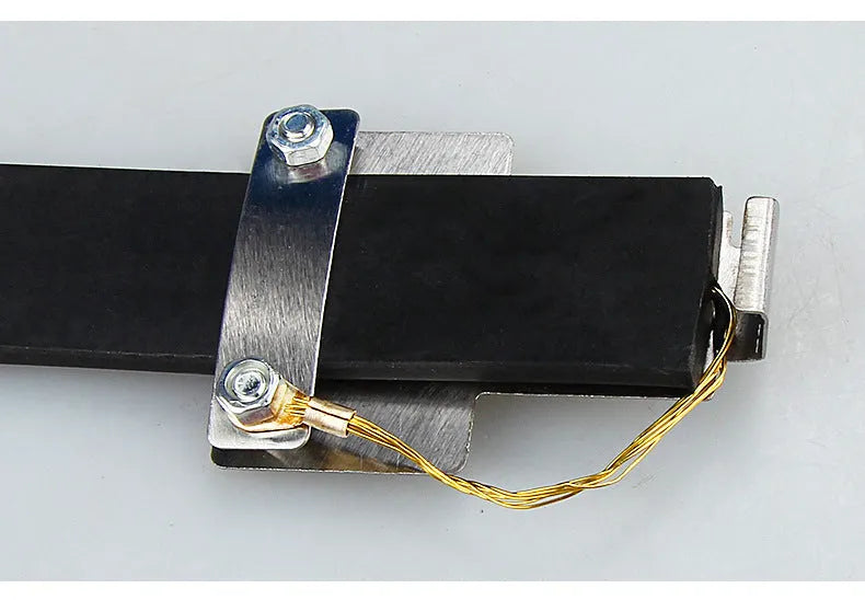 Black car electrostatic grounding chain measuring 370mm with rubber housing and copper wire for vehicle static discharge