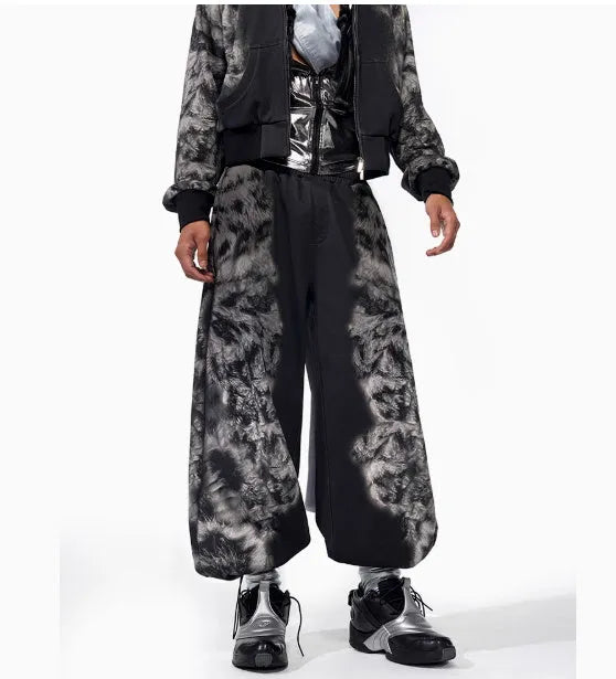 Printed loose trousers set with hoodie and seven-inch pants in street style with collage stitching details
