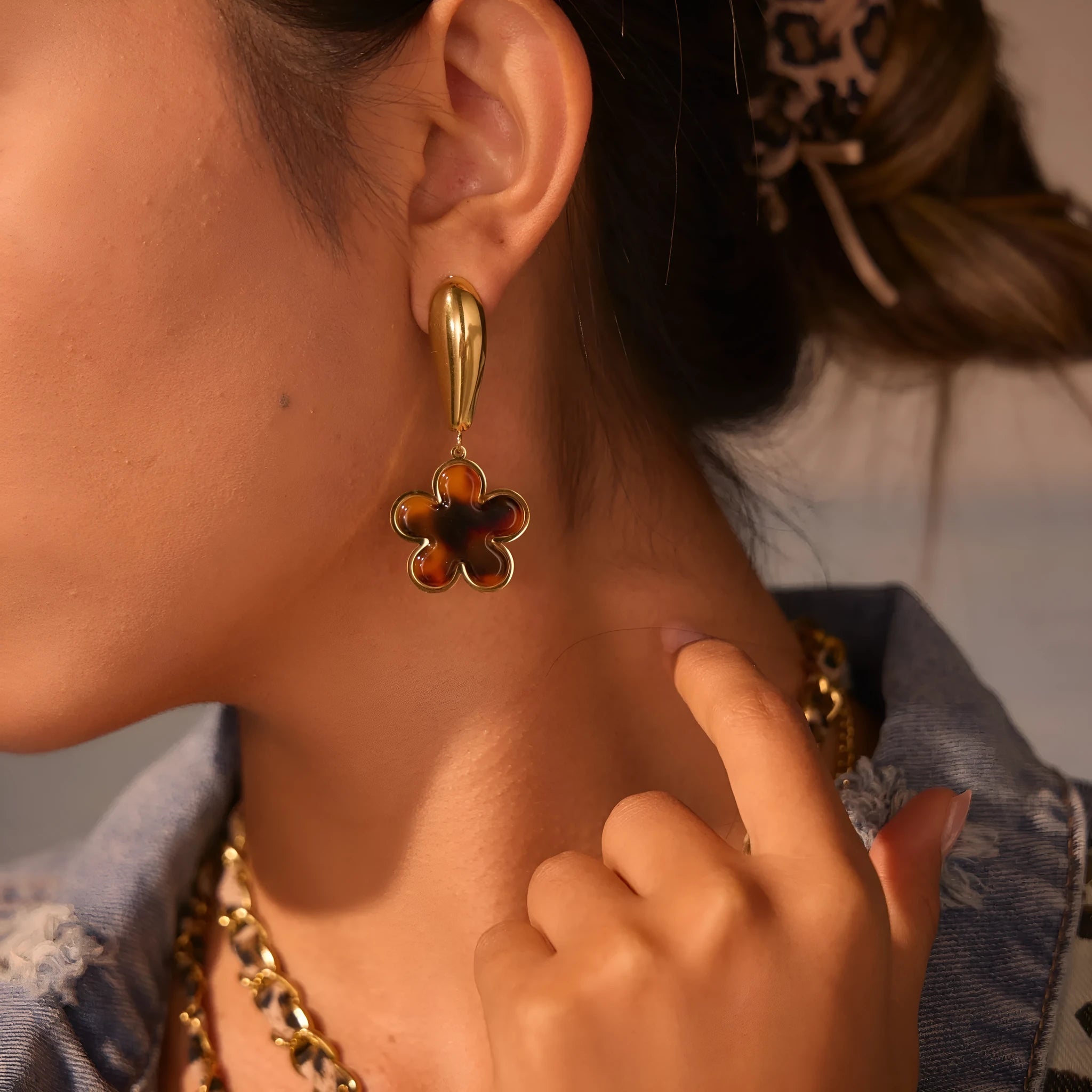 Tortoiseshell resin hawksbill colour earrings with 18K gold plating on stainless steel, showing heart and flower geometric designs