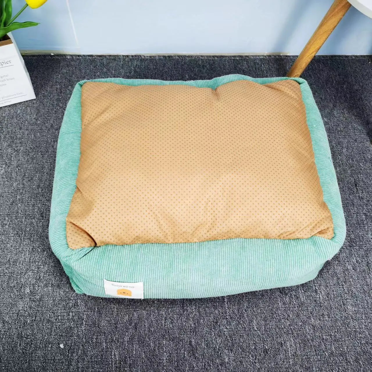 Soft cotton dog pet nest in light blue, shown in a 50x40cm size for winter comfort.