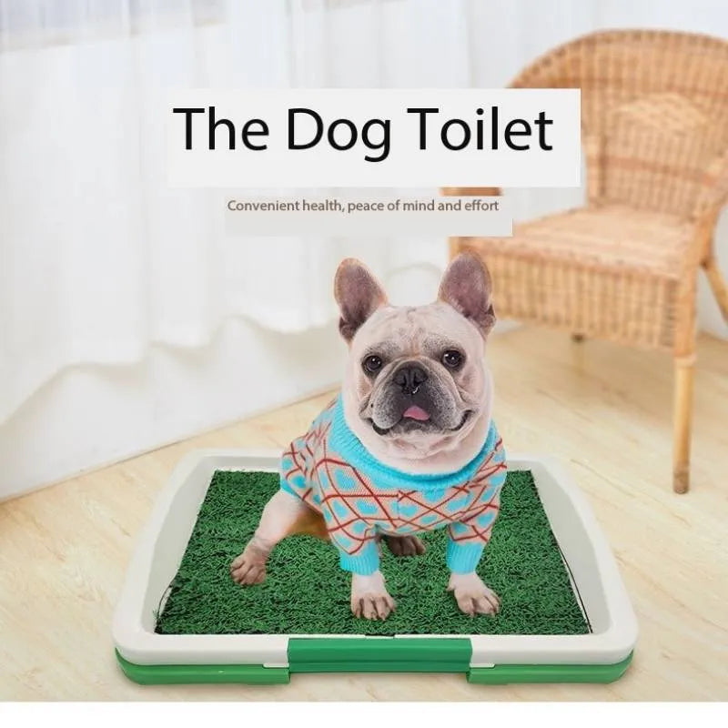 Green synthetic grass pet toilet training tray with three-layer construction