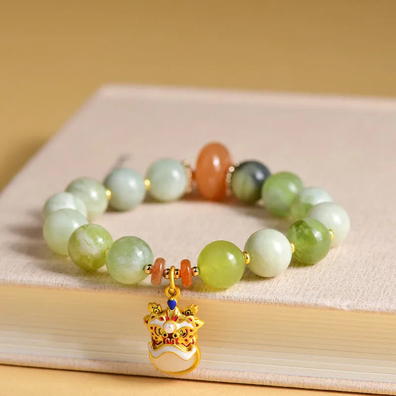 Green milk-in-water jade geometric pendant bracelet measuring 10mm with retro style