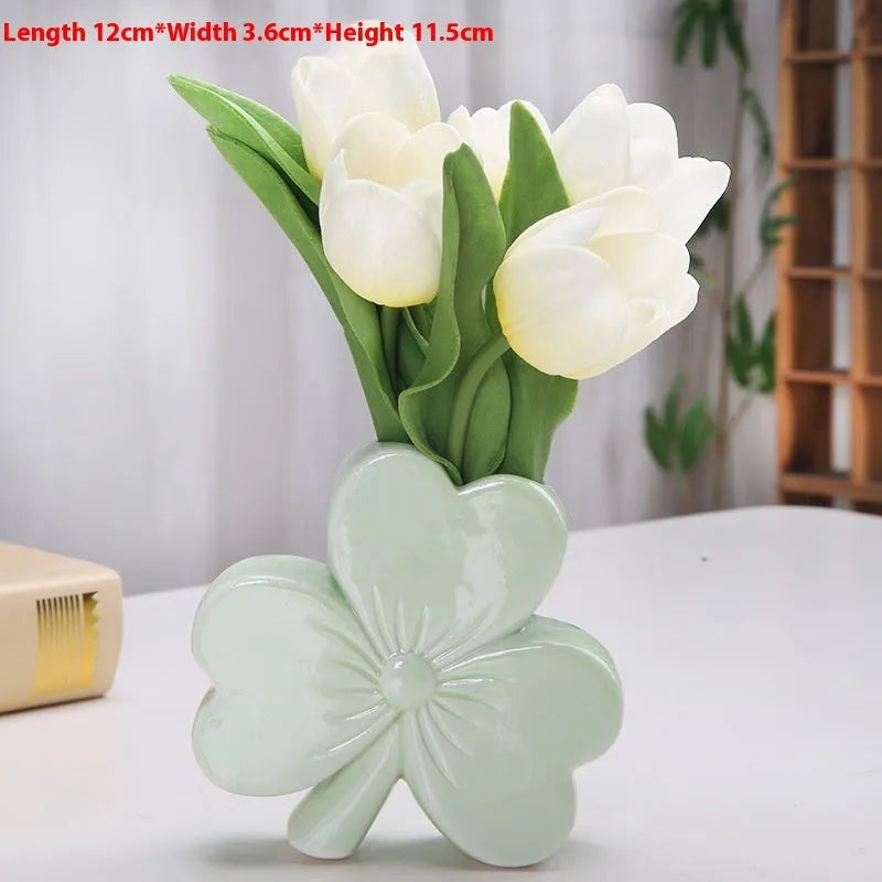European style clover ceramic vase in white porcelain available in four colours