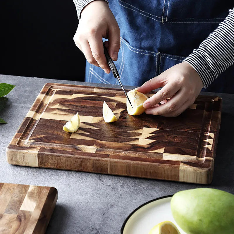 Brown parquet pattern solid wood cutting board made from imported acacia with 3cm thickness