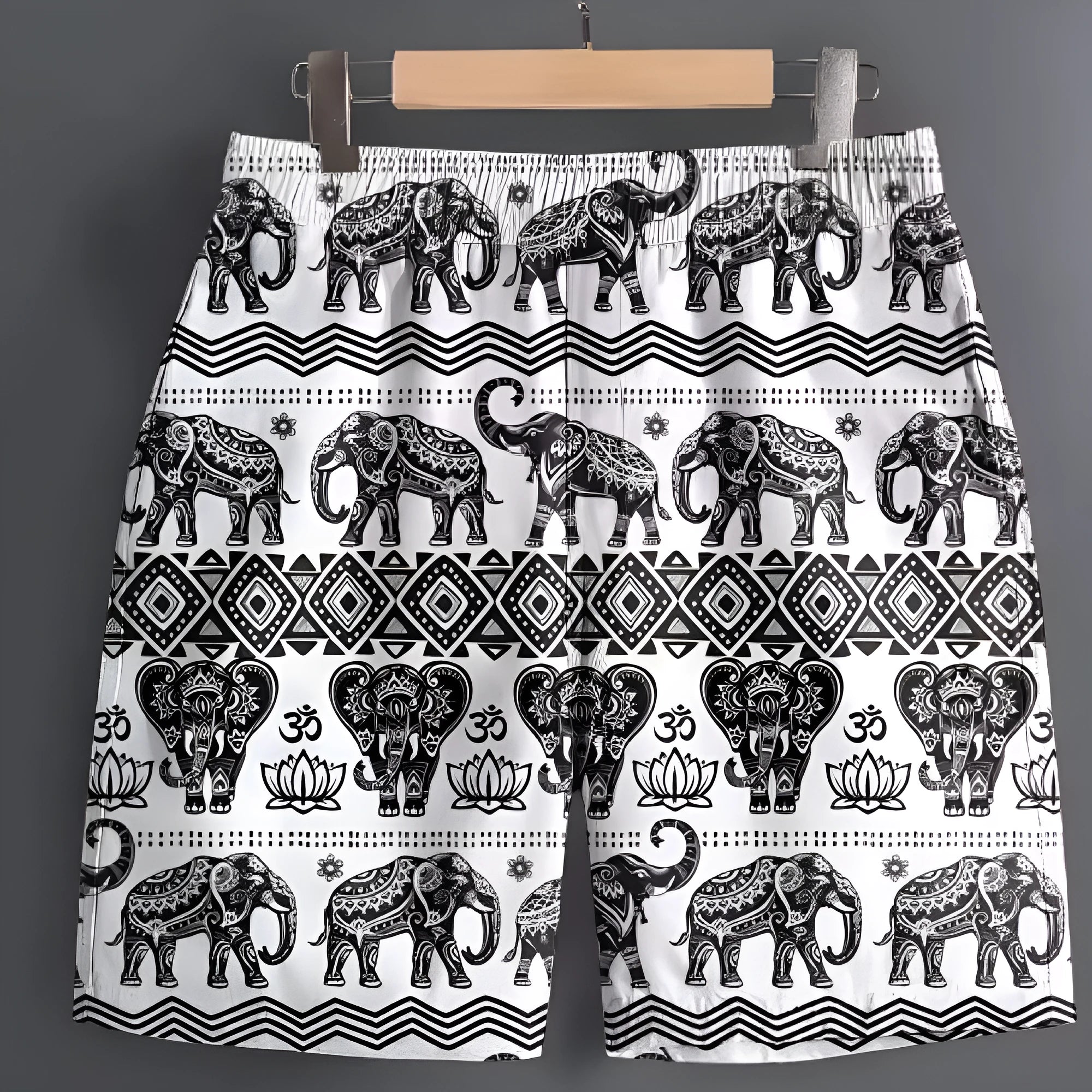 Men's casual polyester shorts for outdoor leisure and sports in multiple pattern options