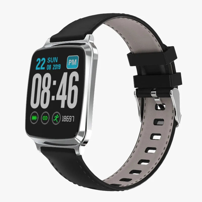 M8 smart bracelet with zinc alloy body and TPU strap showing heart rate monitoring display