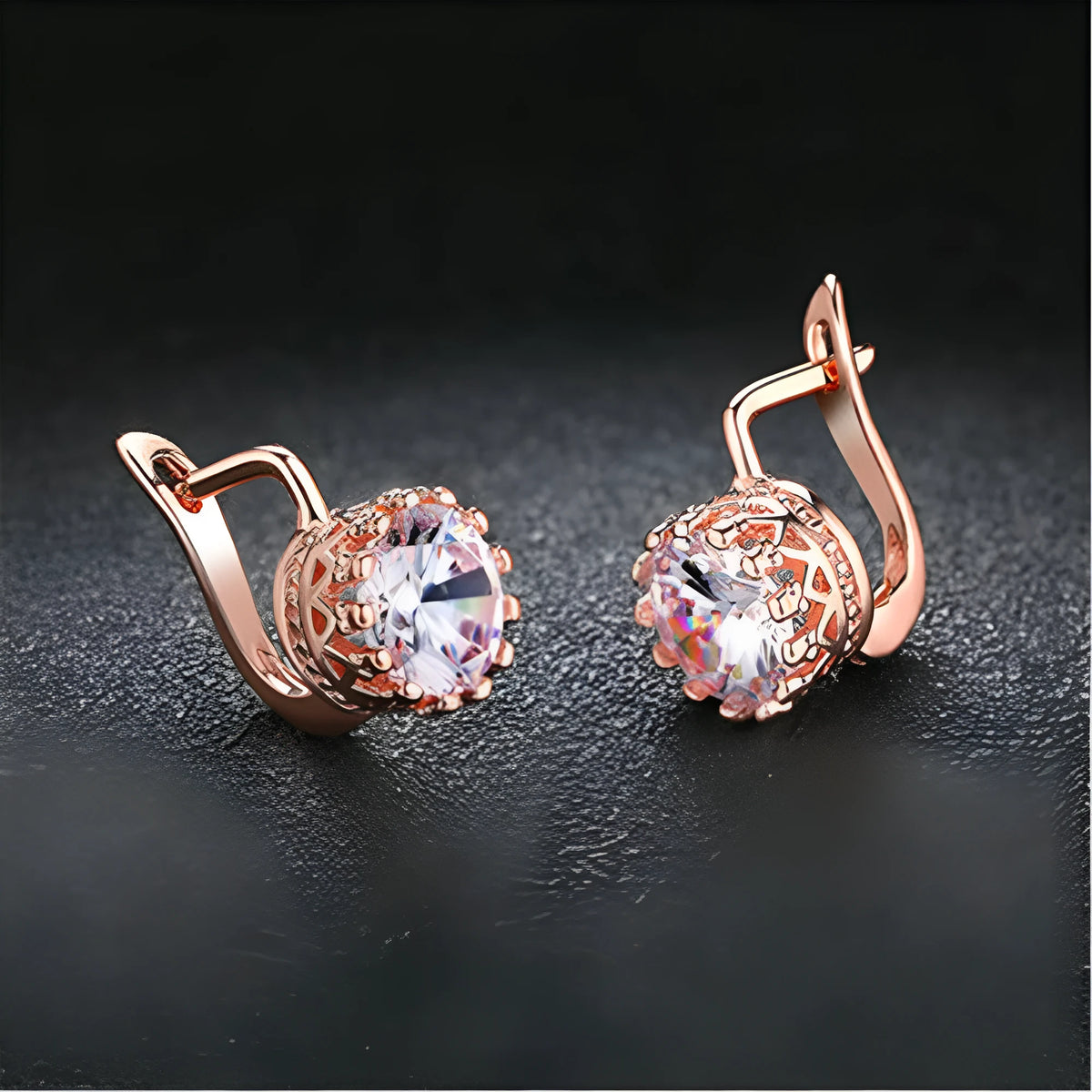 Korean retro crown-shaped ear clips with white diamond accents in rose gold or white gold colour