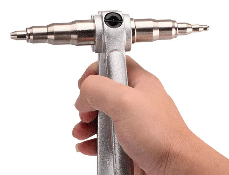Manual tube expander tool in black or silver for expanding 6-22mm copper tubing.