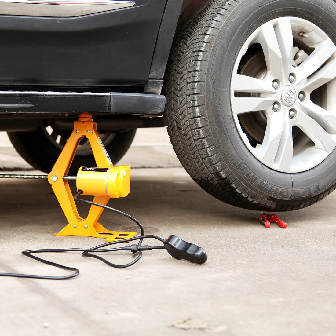 TY002 electric hydraulic jack kit with 2-tonne vehicle lifting capacity
