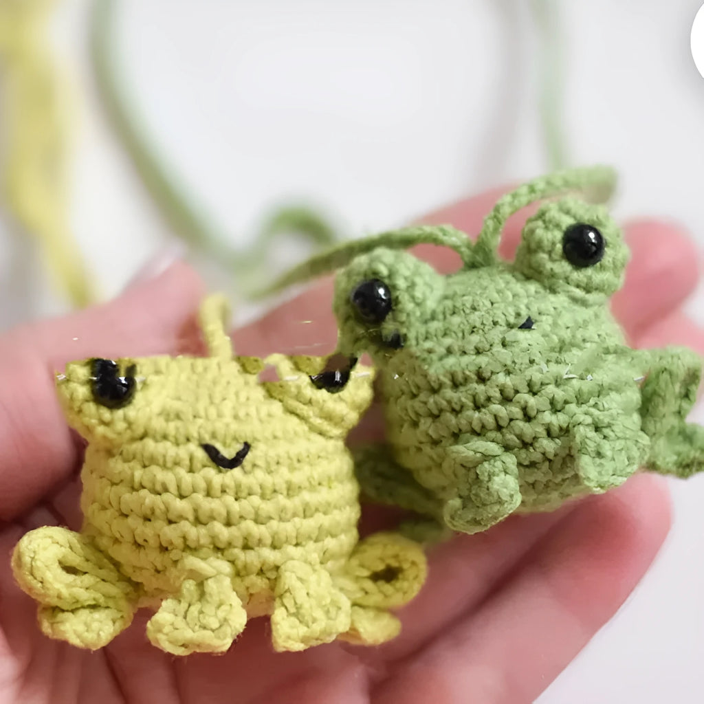Green handmade plush frog woven car pendant hanging
