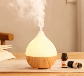 Asakusa style wood grain aroma diffuser with 100ml tank and USB cable.