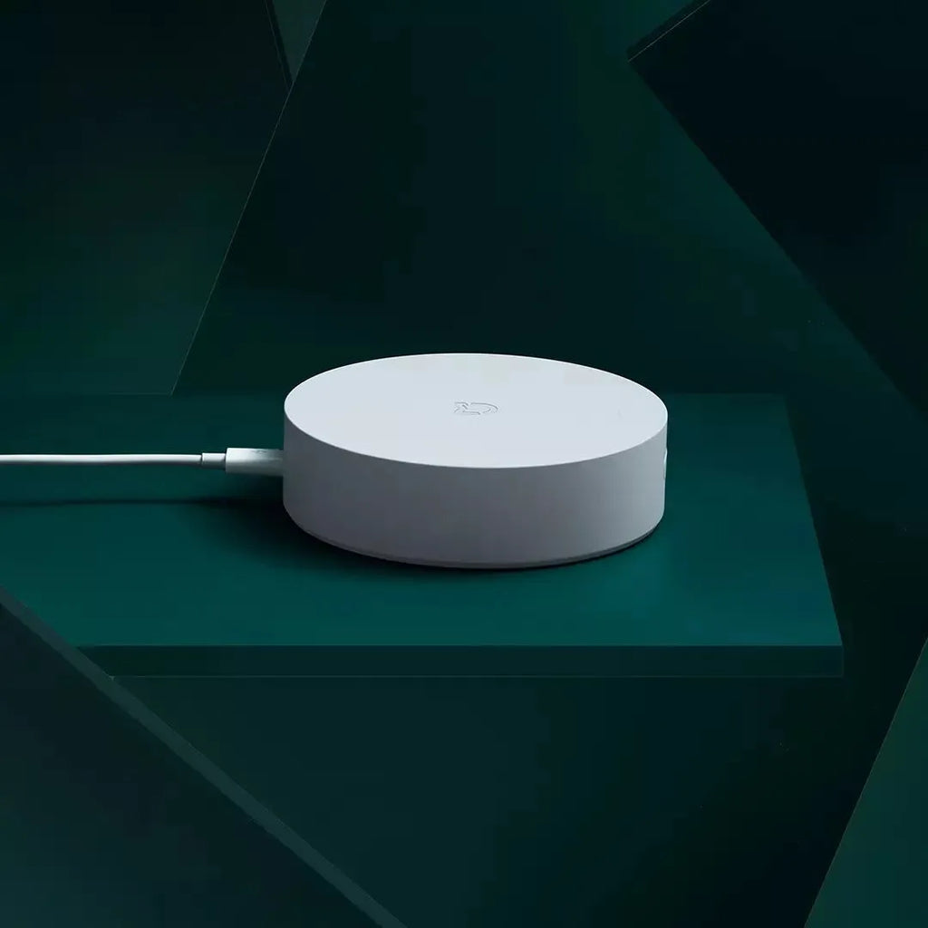 White round Xiaomijia smart home gateway with UK plug for remote device control