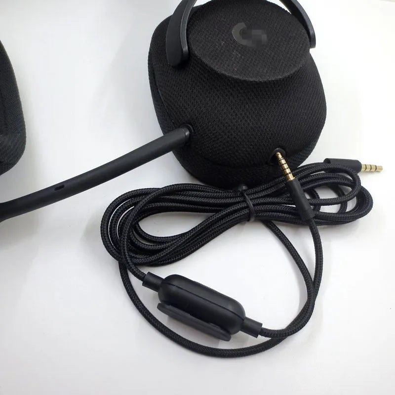 Black universal audio cable for game headsets with bare copper wire core construction