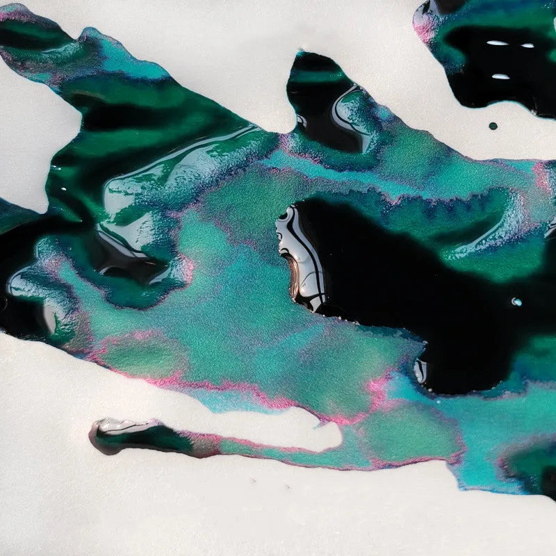 MEMORY-0420 sheen gradient ink with gold powder particles in red tide and truffle colours