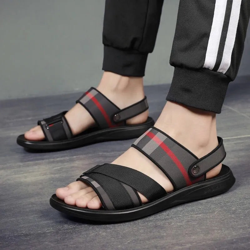 Youth sports sandals with Lycra upper and polyurethane sole in leisure style.