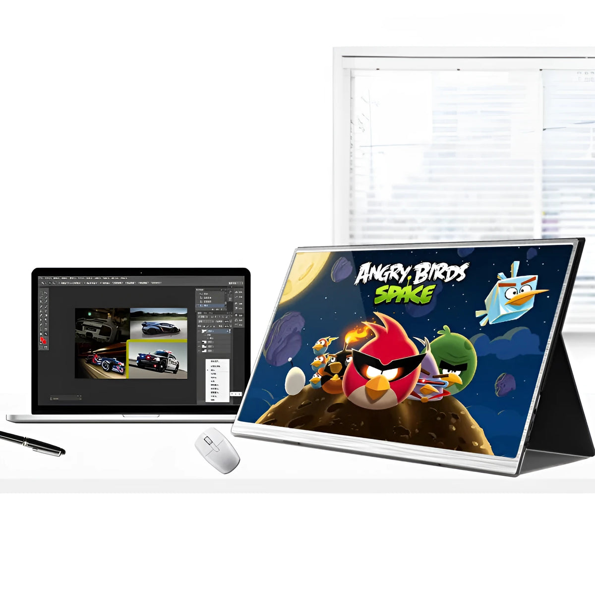 Zeuslap 15-inch portable display showing split-screen function with gaming content