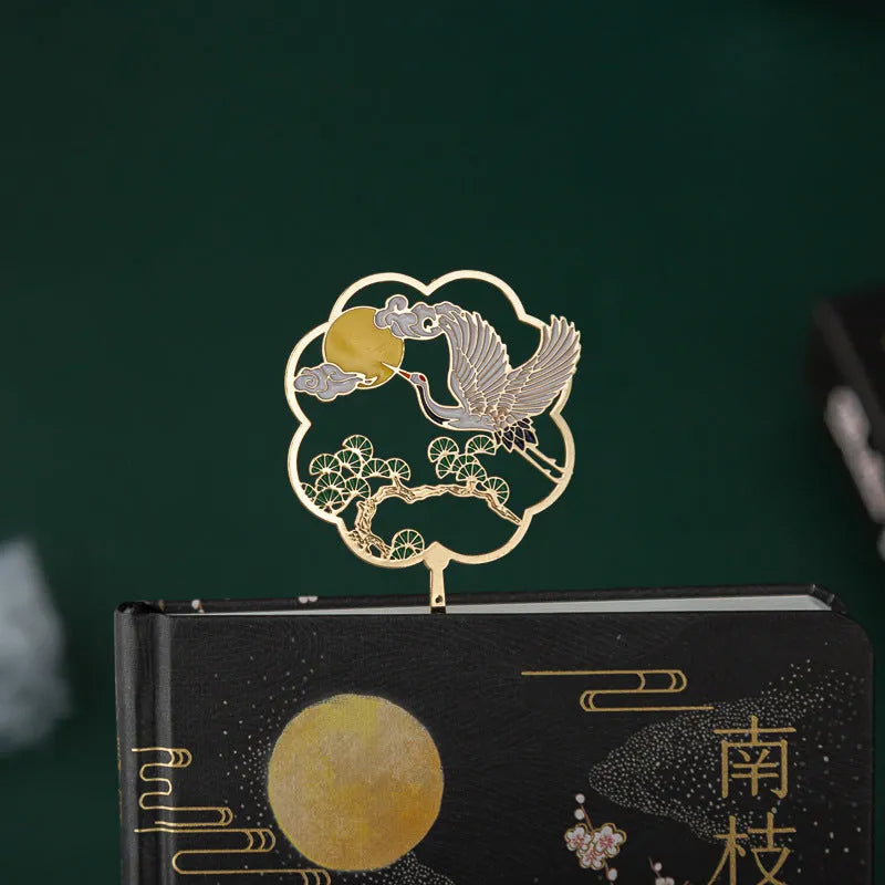 Chinese style feather pen and notebook set with metal construction in traditional colours