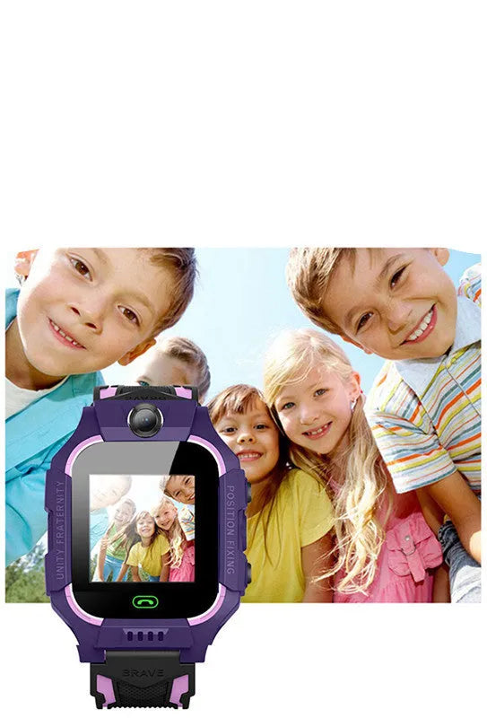 Z6 Q19 children's smart watch phone with green colour, 1.44-inch touch screen and GPS location function