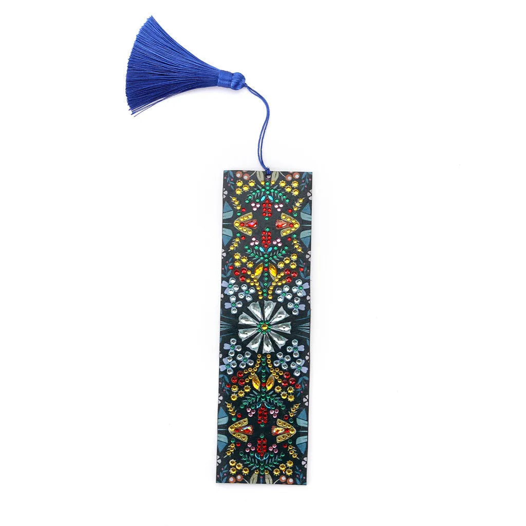 Leather diamond painting bookmark with mandala flower embroidery using special-shaped round diamonds