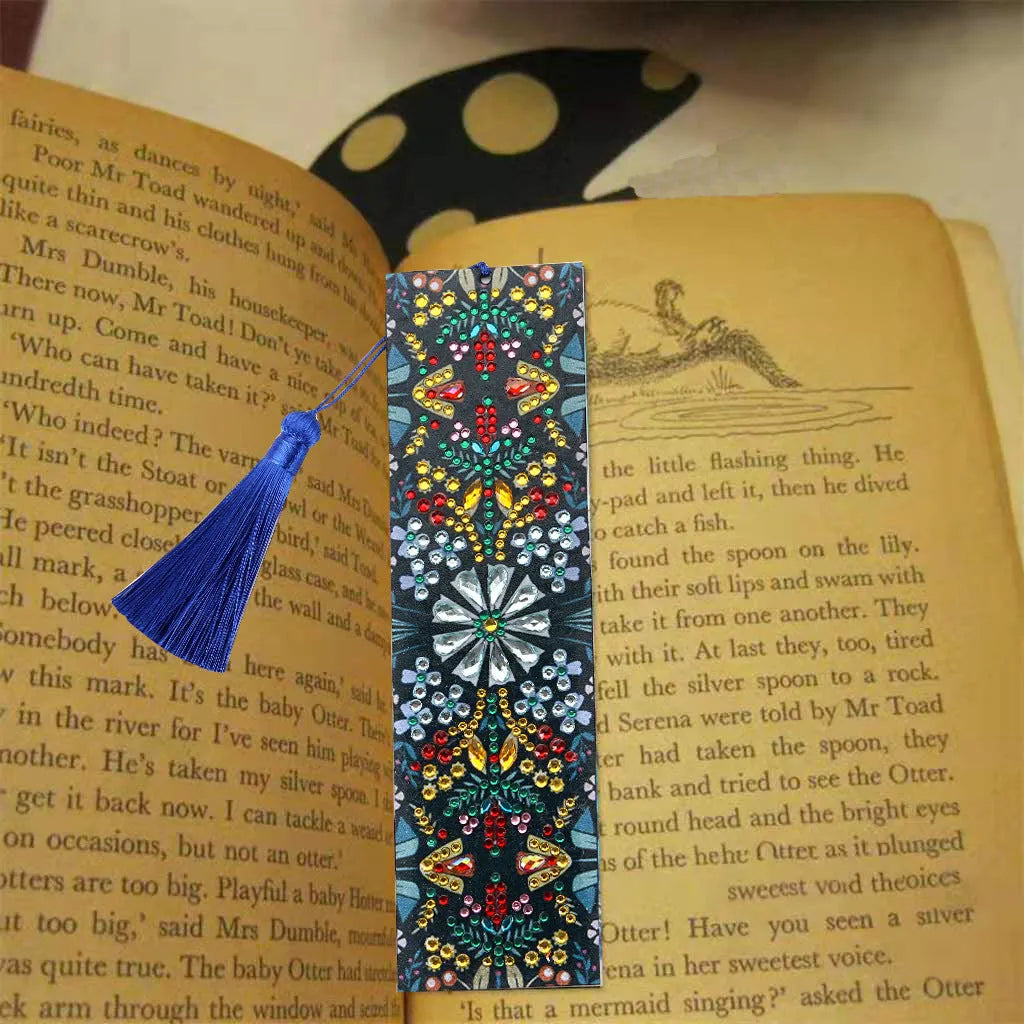 Leather diamond painting bookmark with mandala flower embroidery using special-shaped round diamonds