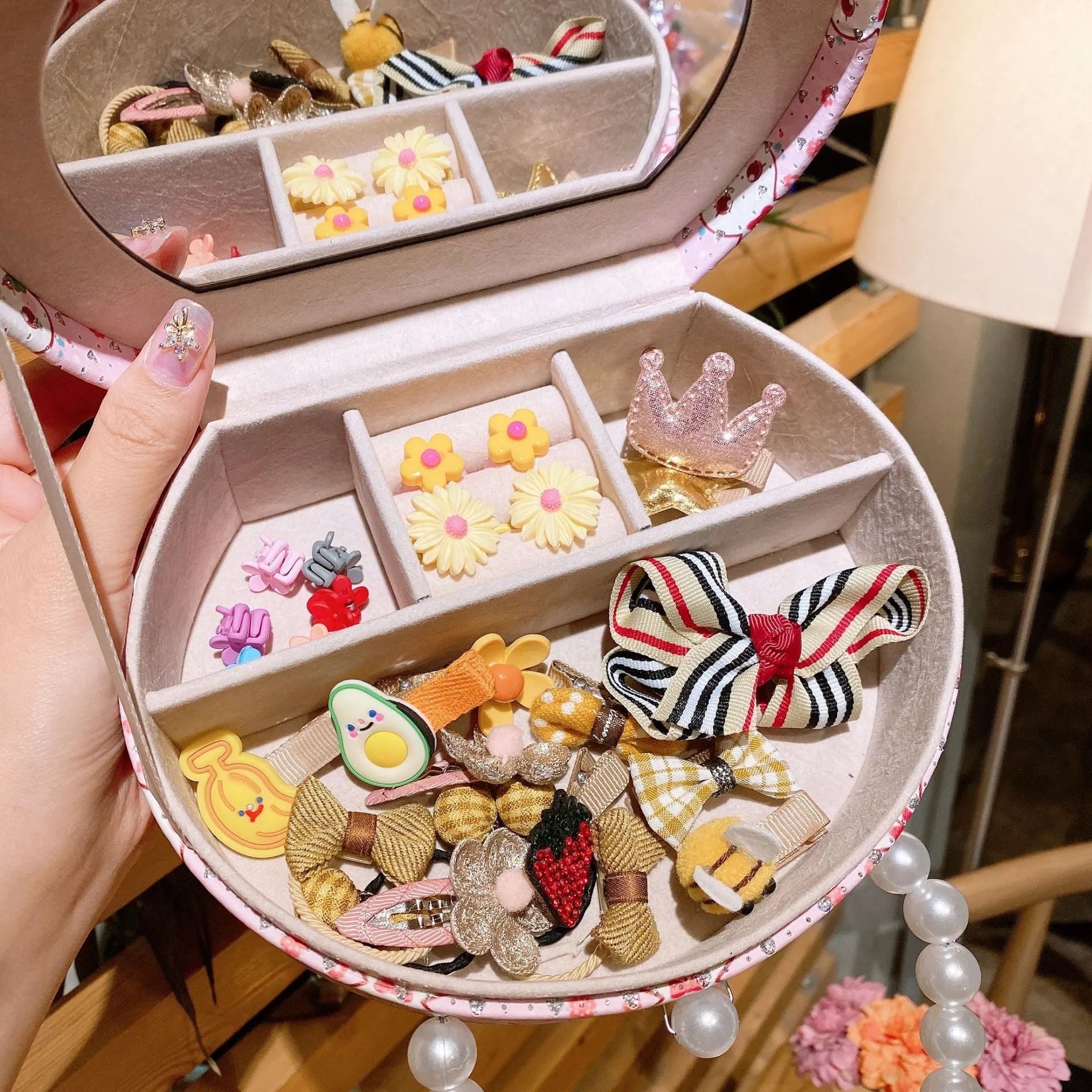 Princess headdress hair clip jewellery set with 26 cloth cartoon character pieces in storage box