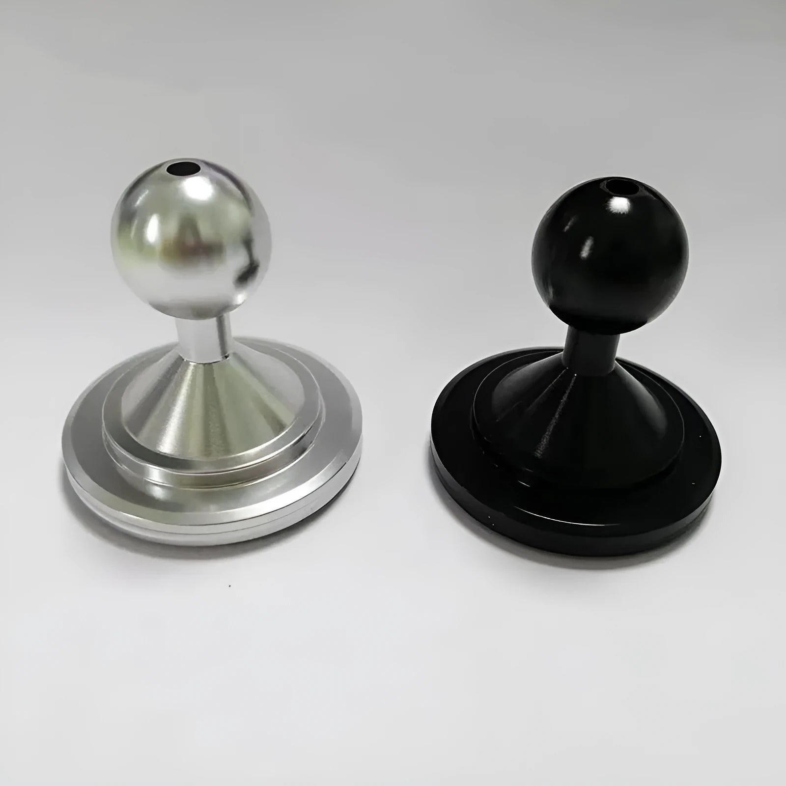 Aluminium alloy universal dashboard mounting plate in silver and black colour options