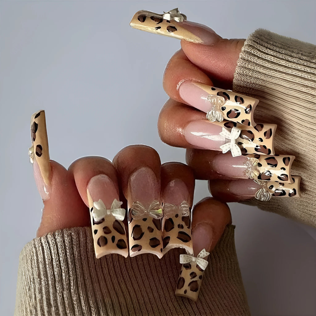 Leopard print butterfly design artificial fingernail set for DIY manicures