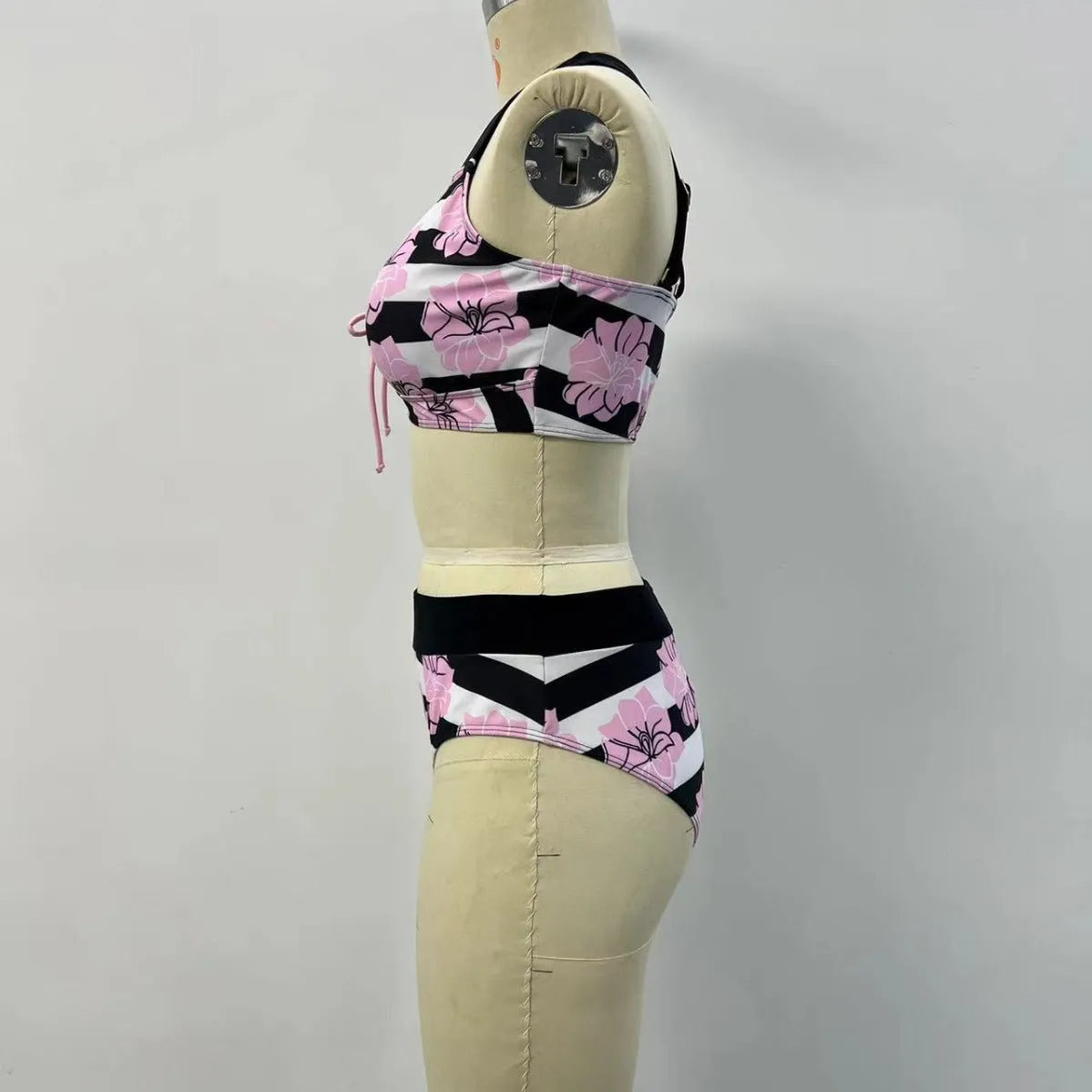 Black printed women's two-piece bikini with tummy control and split design