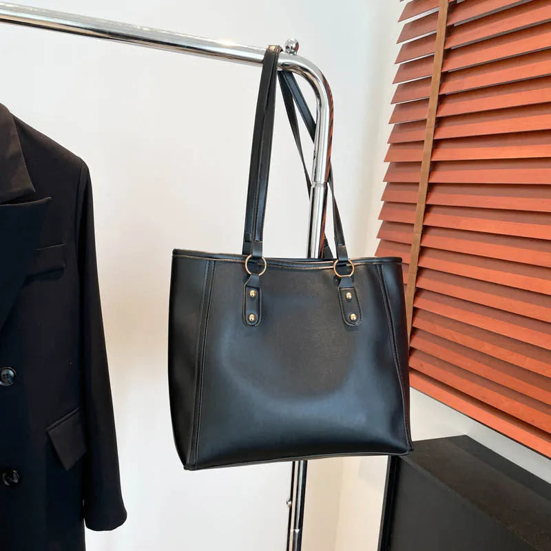 Korean style shoulder underarm bag in horizontal square shape with sandwich pocket design