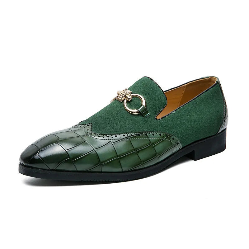 Men's black pointed toe Korean style business casual leather shoes with a low top and rubber sole.