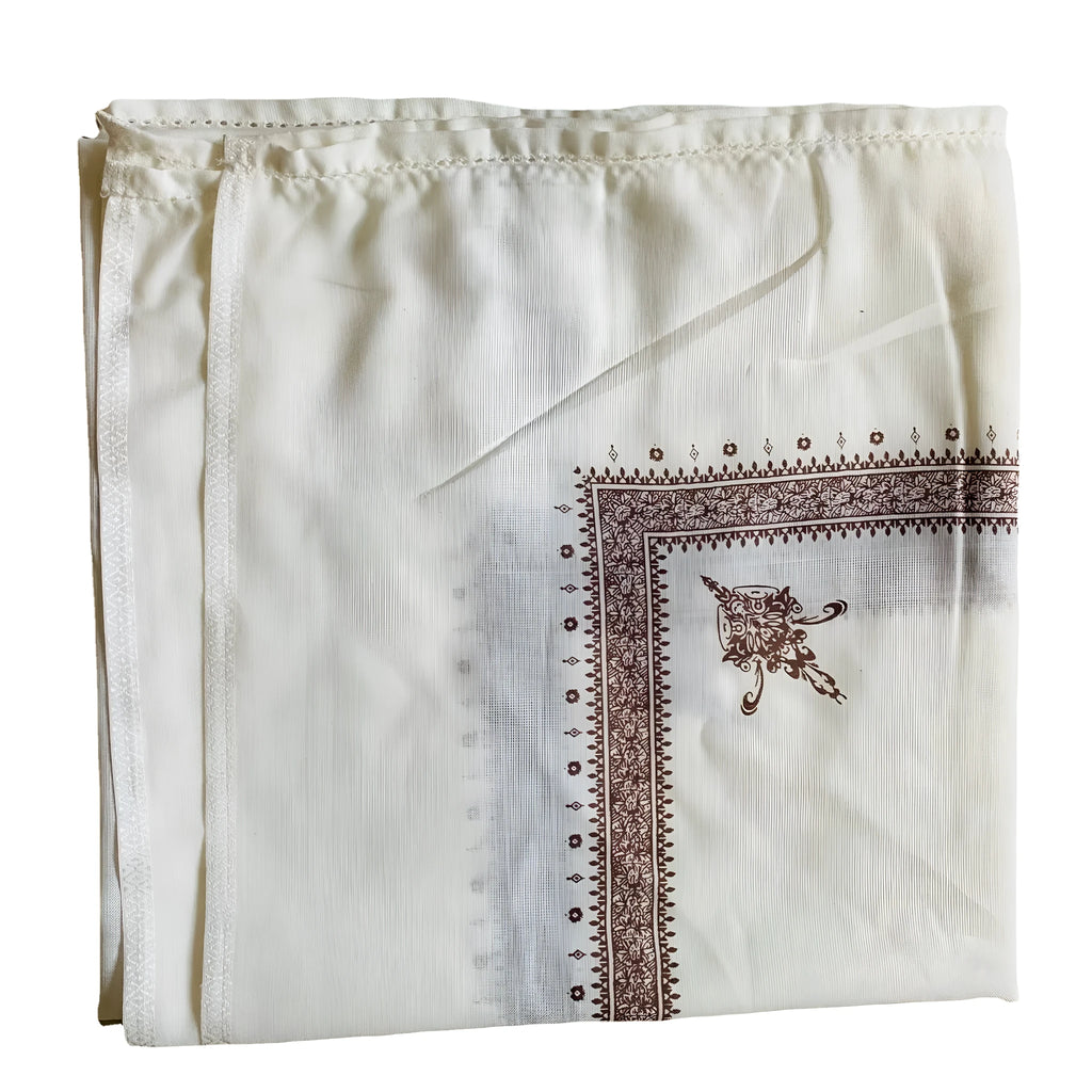 Large printed square scarf in lightweight polyester fabric showing 138x138cm dimensions