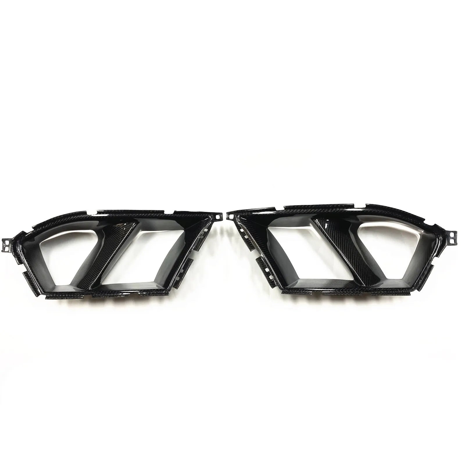 Black dry carbon fibre front bumper grille with 3K weave for BMW M3 M4 G80 G82 models.