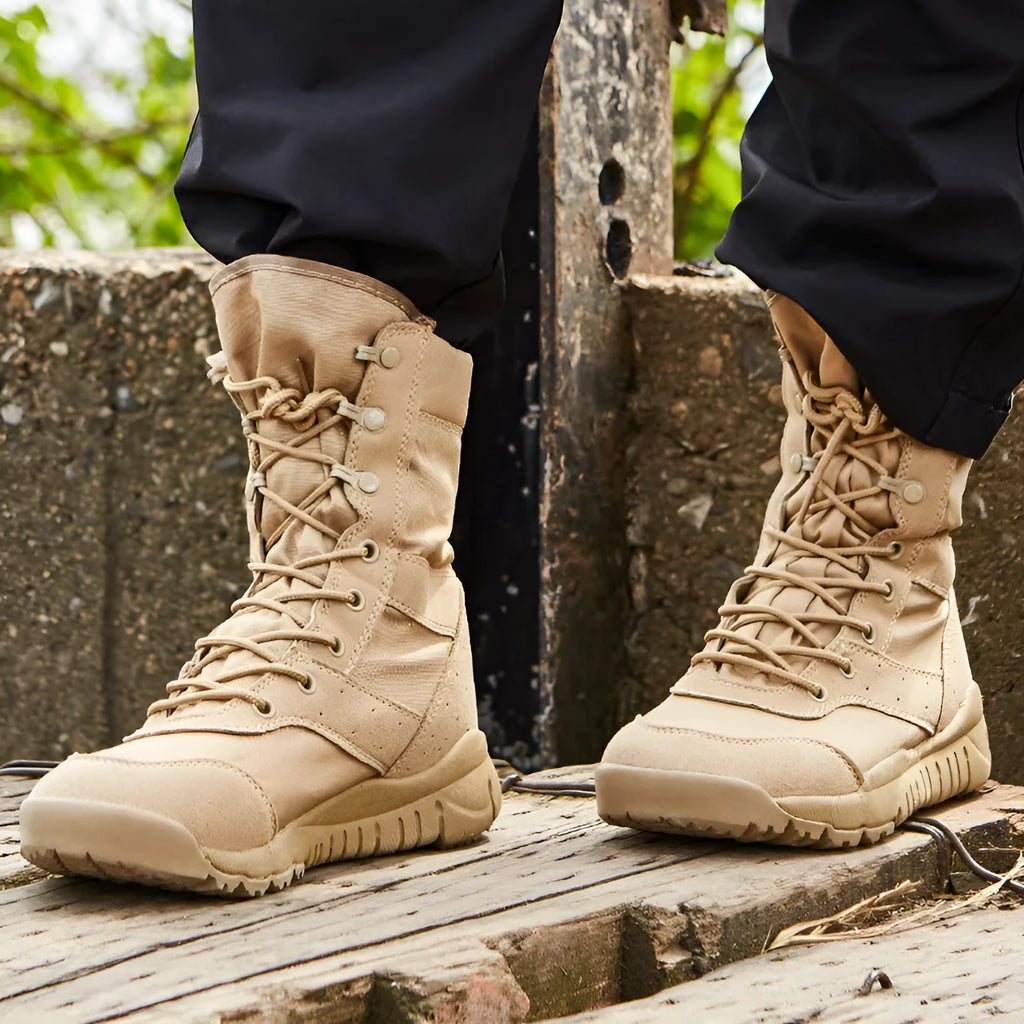 Yulong unisex tactical desert combat boots in black and sand colours for outdoor climbing and hiking.