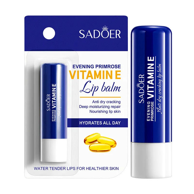Anti-chapped moisturising lipstick tube with hyaluronic acid and vitamin E labelling