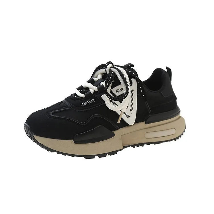 Women's retro platform sports shoes in black or khaki red with round toe and lace-up front.