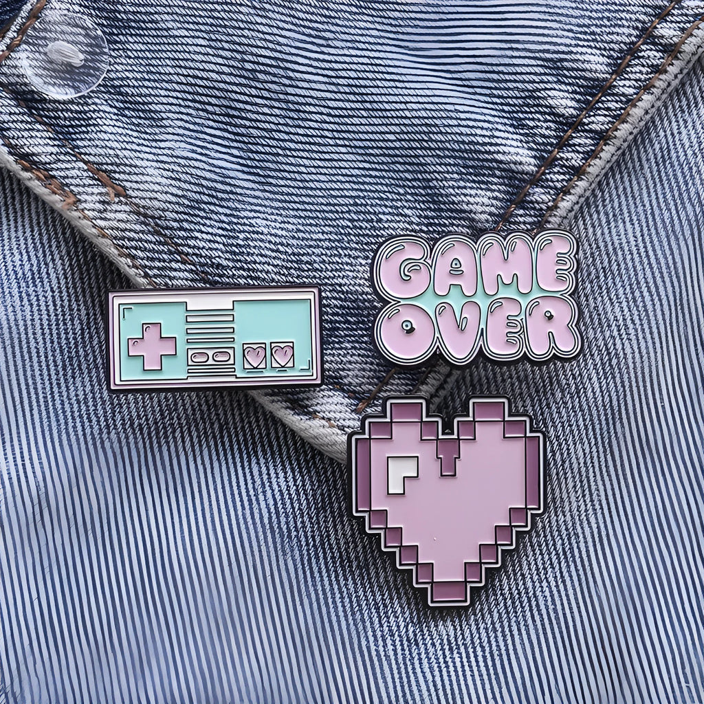 Stereo game console alloy badge in independent OPP packaging with colour options CC1122, CC1123, CC1124.
