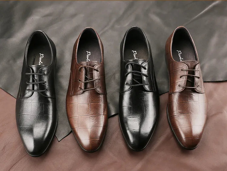 Men's black cowhide leather derby shoes with pointed toe and rubber sole for business wear