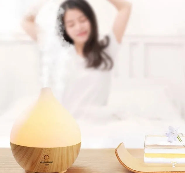 Asakusa style wood grain aroma diffuser with 100ml tank and USB cable.
