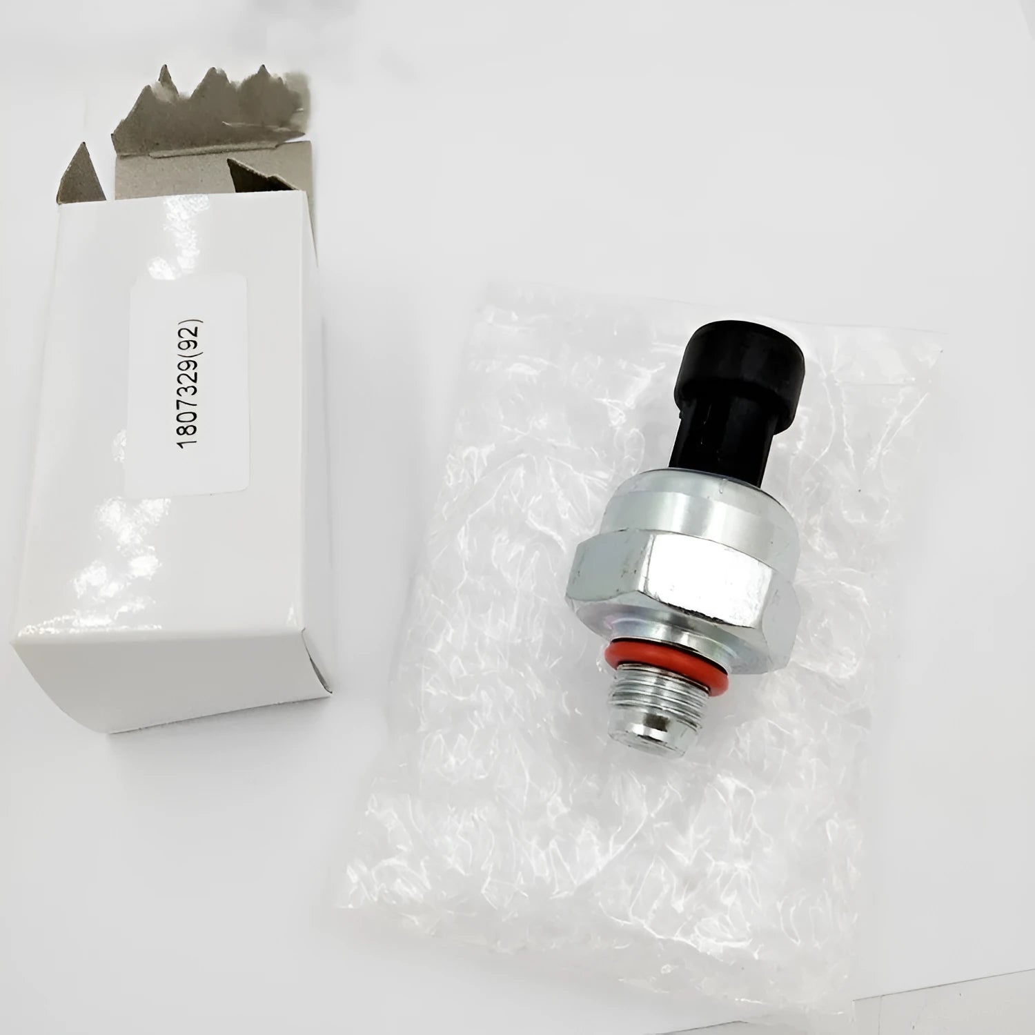 Ford F6TZ-9F838-A fuel pressure sensor with connecting line for diesel engines.