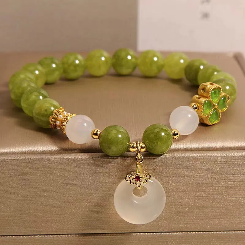 Women's green tourmaline four-leaf clover safety buckle bracelet in New Chinese style