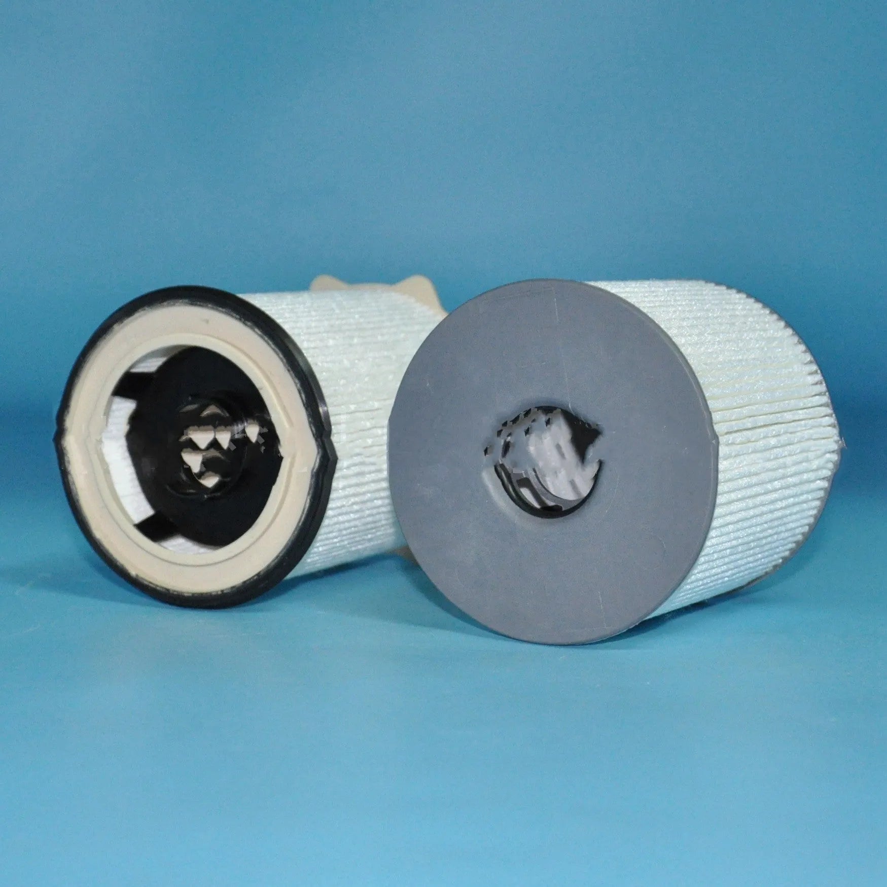 White diesel fuel filter kit for RAM 1500 to 5500 series trucks.