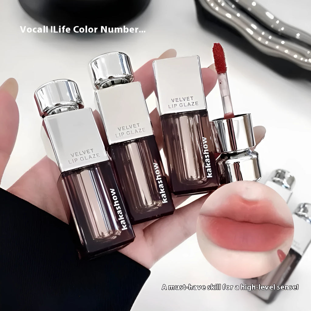 Kakashow Matte Soft Mist Lipstick in six colour shades showing velvet finish